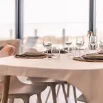 Casiola - Modern New With Pool Access And Parking Apartamento *