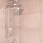 Casiola - Modern New With Pool Access And Parking *