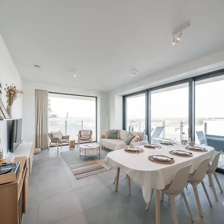 Huswell - Modern New With Pool Access And Parking Ostend