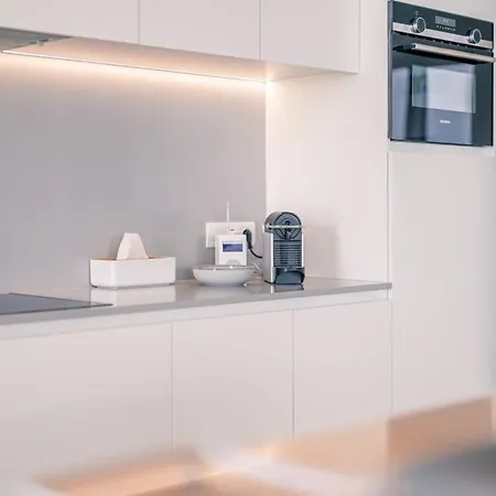 Huswell - Modern New With Pool Access And Parking Apartment Ostend