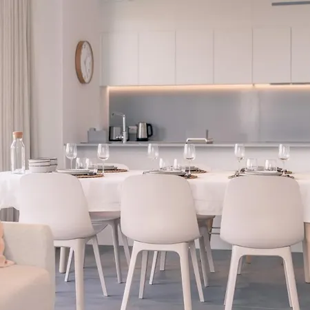Apartment Huswell - Modern New With Pool Access And Parking Ostend