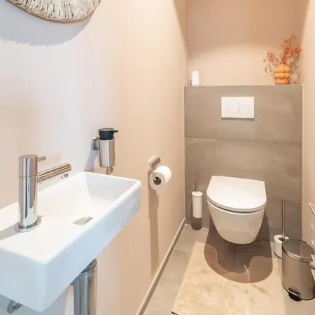 Apartment Casiola - Modern New With Pool Access And Parking Ostende