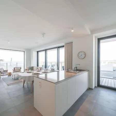 Lejlighed Casiola - Modern New With Pool Access And Parking *