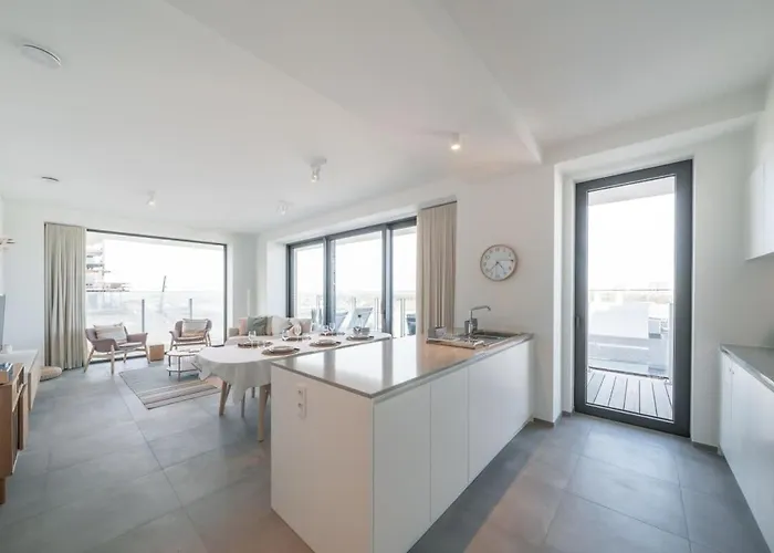 Apartment Casiola - Modern New With Pool Access And Parking *